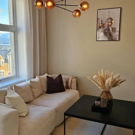 Borgundvegen 19 Διαμέρισμα Ålesund
